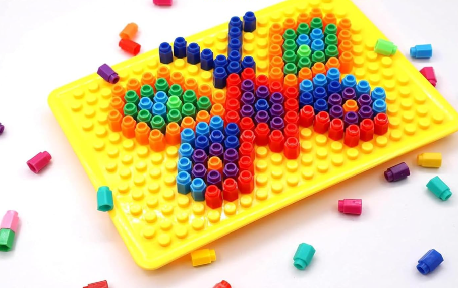 Creative Mosaic Pegboard Puzzle for Kids – DIY Pattern Building Board ( Random Colors)